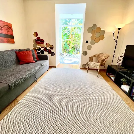 Garden Center Apartment Lisbon